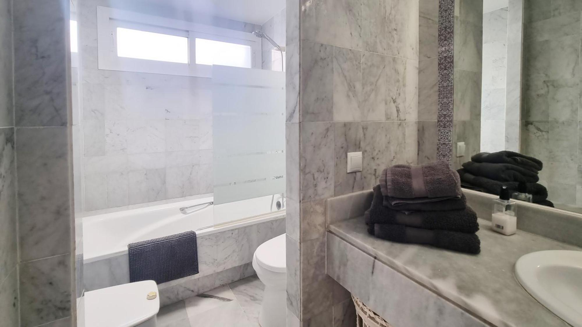 マルベーリャ 4 Bed House With Pool Walk To Puerto Banus Fast Internetヴィラ エクステリア 写真